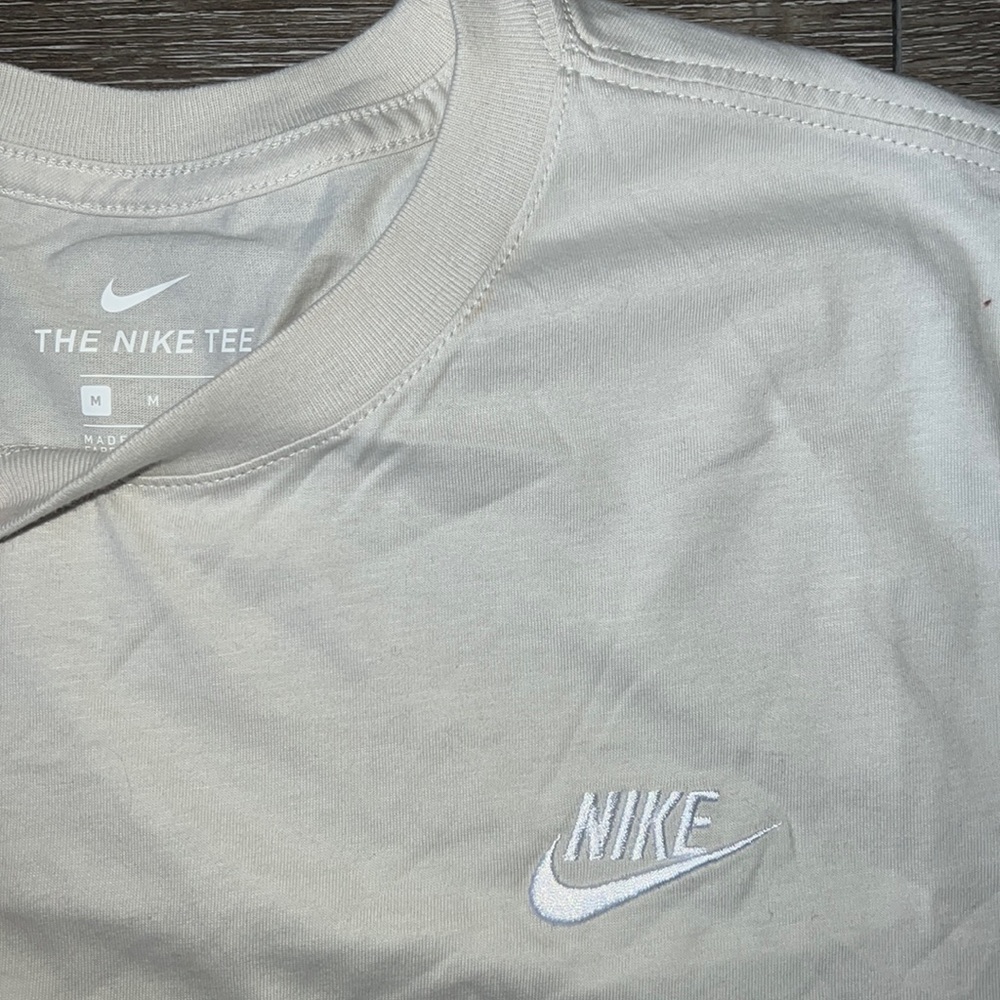 Nike T-shirt